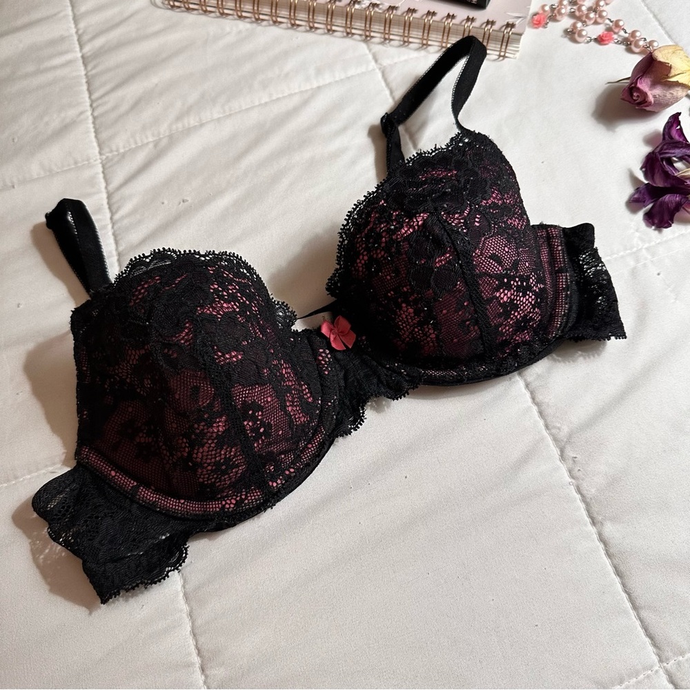 VS Dream Angels Lace Demi Bra